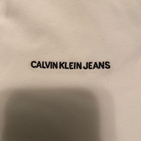 Calvin Klein Jeans White Golf Shirt ⛳️🏌️‍♀️ - Picture 2 of 5